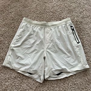 Ten Thousand Interval Short